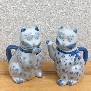 2 Vintage Blue & White Porcelain Cat Creamer